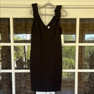 Eliza J Black Sheath Dress with Ribbed Fabric Knee-Length V-Neck for Cocktail